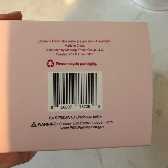 New! The Sponge by MakeUp Eraser First Ever Machine Washable Makeup Sponge - Picture 5 of 5